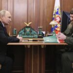 Кадыров вдруг появился в кабинете у Путина — о чем говорил — видео — Мир — tsn.ua