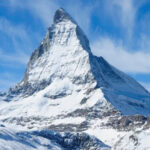 Масштабная поисково-спасательная операция в Швейцарских Альпах: пропали 6 лыжников